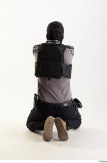 Andrew Elliott Kneeling Shooting kneeling shooting whole body 0005.jpg